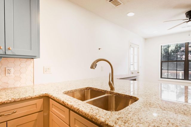 17 Frontera Circle, Hot Springs Village, AR 71909