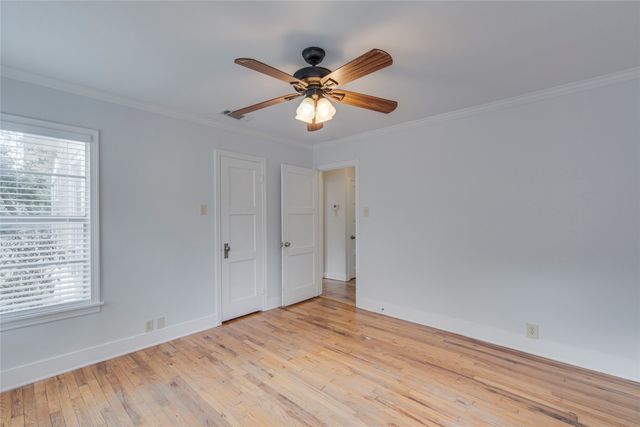 1033 E Elm Street, Hillsboro, TX 76645