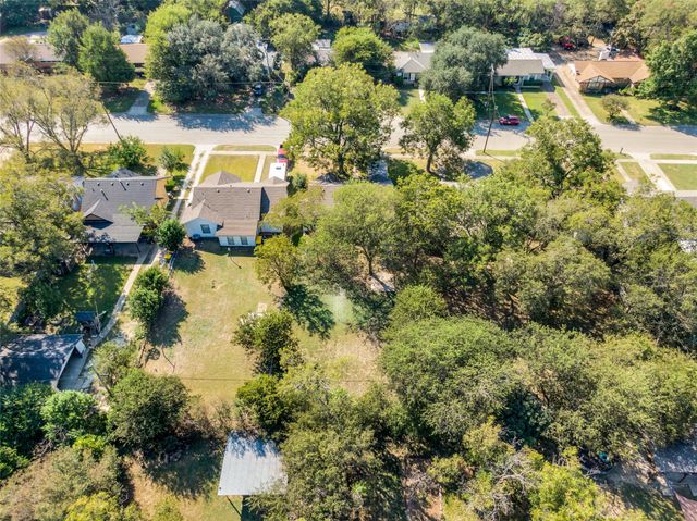 1033 E Elm Street, Hillsboro, TX 76645