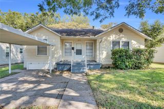 1033 E Elm Street, Hillsboro, TX 76645