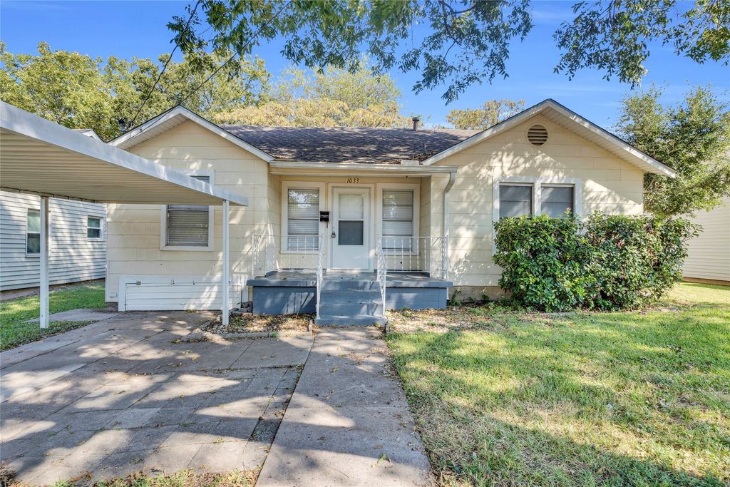 1033 E Elm Street, Hillsboro, TX 76645