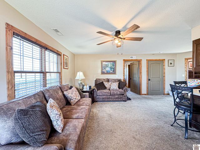 2431 N Wadesboro Road, Benton, KY 42025