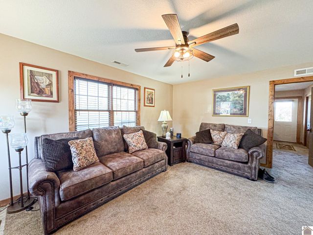 2431 N Wadesboro Road, Benton, KY 42025