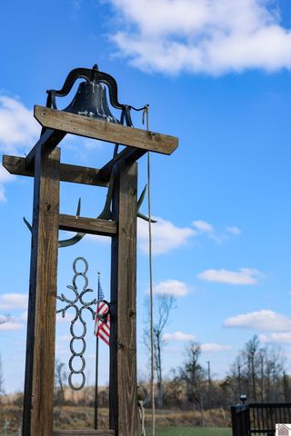 2431 N Wadesboro Road, Benton, KY 42025