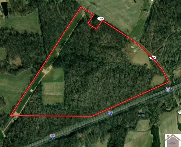 2431 N Wadesboro Road, Benton, KY 42025