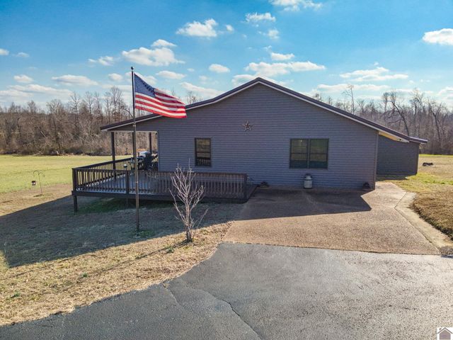 2431 N Wadesboro Road, Benton, KY 42025