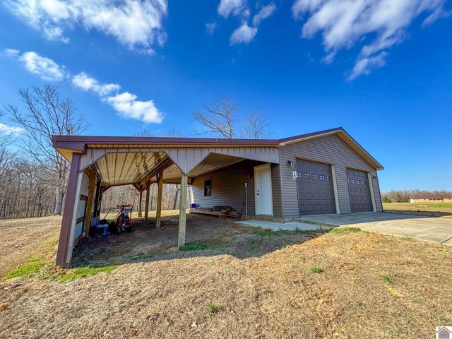 2431 N Wadesboro Road, Benton, KY 42025