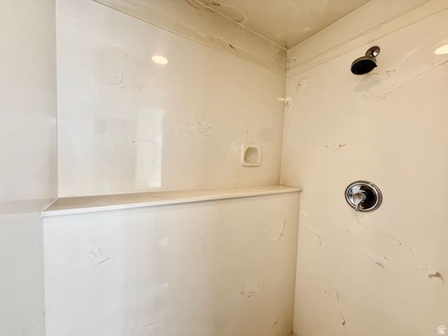 4805 S 3100 W, Roy, UT 84067