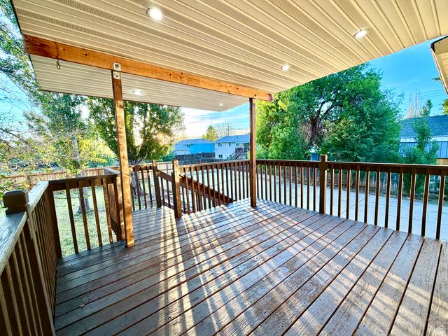 4805 S 3100 W, Roy, UT 84067