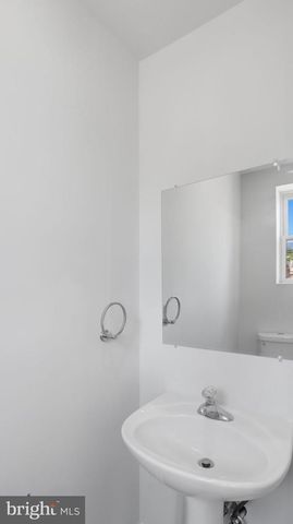 3319 LEIGHTON AVE, Baltimore, MD 21215