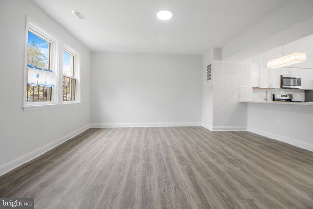 3319 LEIGHTON AVE, Baltimore, MD 21215