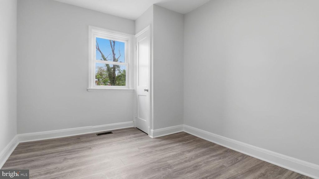 Image 21 of property listing at 3319 LEIGHTON AVE, Baltimore, MD 21215