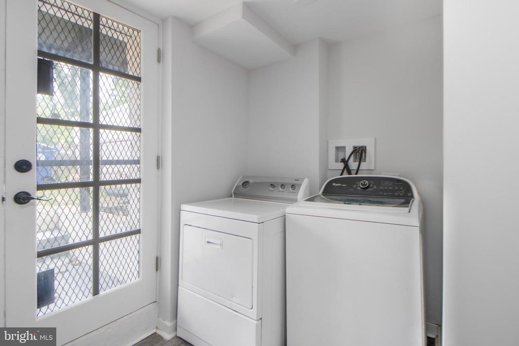 Image 36 of property listing at 3319 LEIGHTON AVE, Baltimore, MD 21215