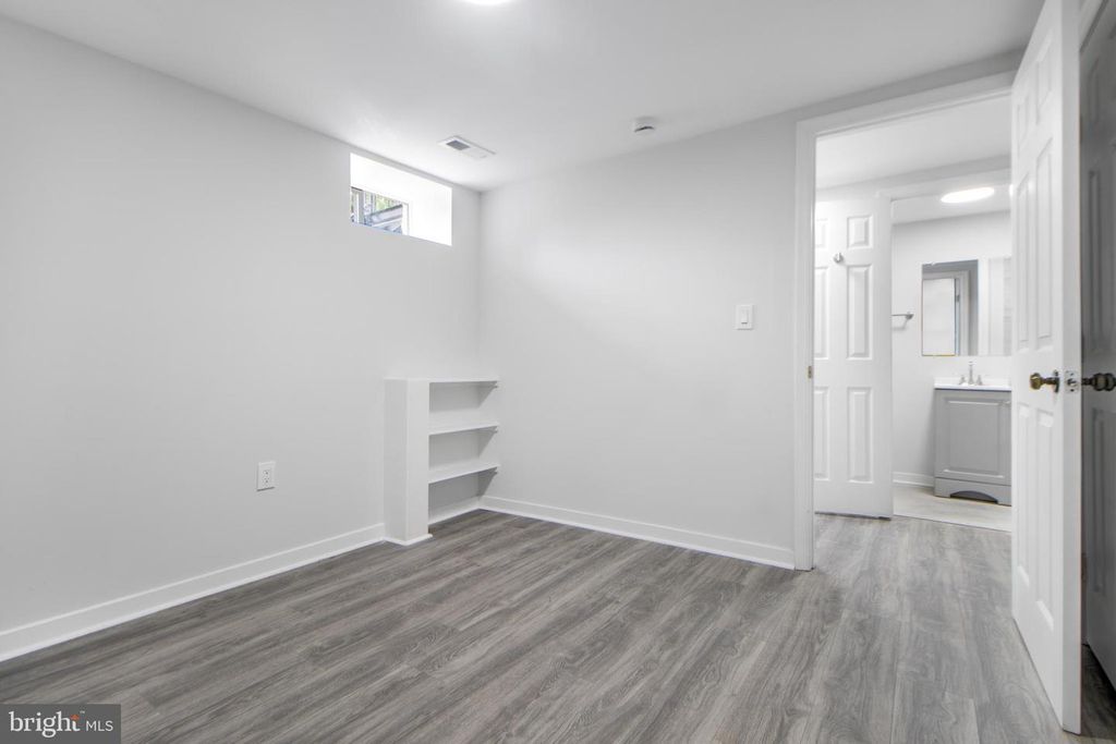 Image 38 of property listing at 3319 LEIGHTON AVE, Baltimore, MD 21215