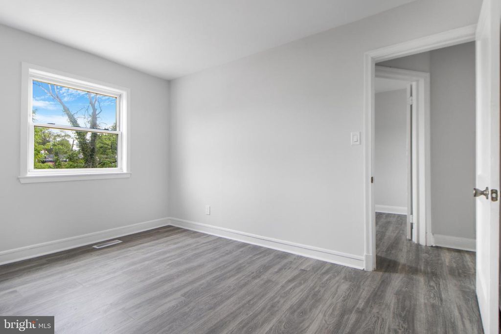 Image 48 of property listing at 3319 LEIGHTON AVE, Baltimore, MD 21215