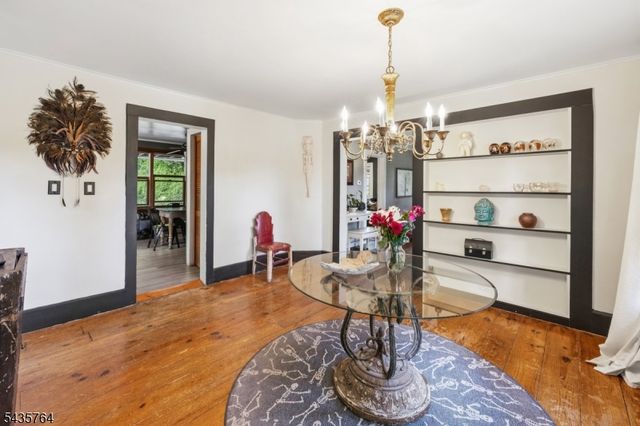 89 W End Ave, Newton Town, NJ 07860
