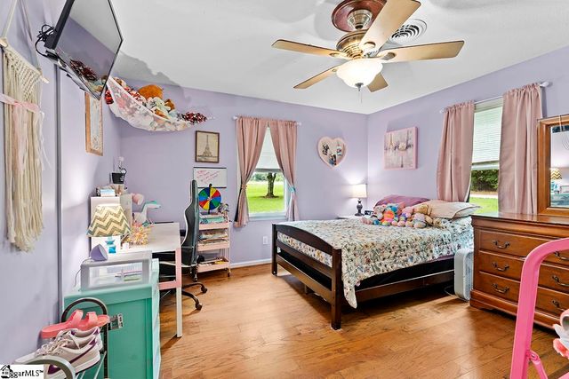 3258 W 72 Highway, Clinton, SC 29325