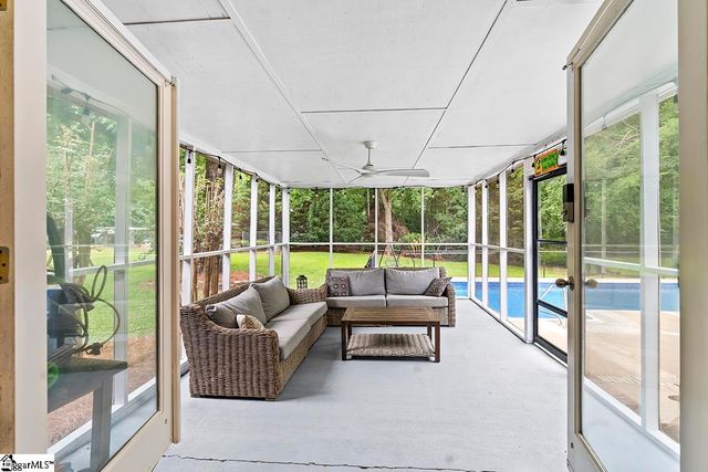 3258 W 72 Highway, Clinton, SC 29325