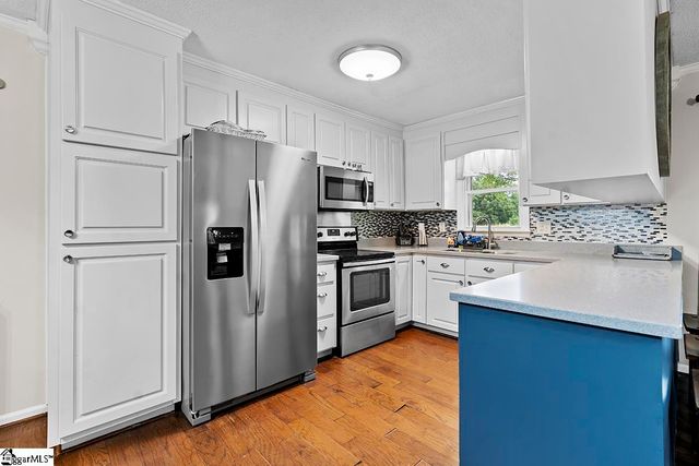 3258 W 72 Highway, Clinton, SC 29325