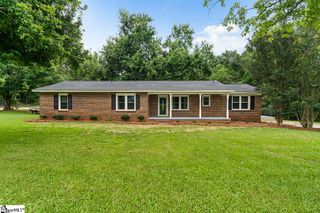 3258 W 72 Highway, Clinton, SC 29325