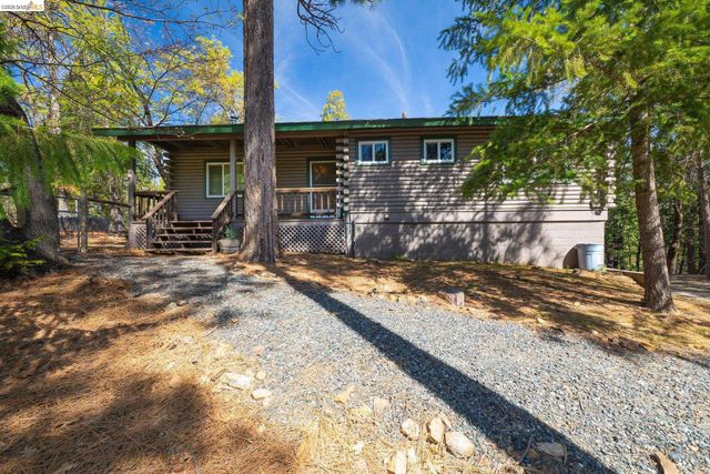 16398 Estralita Dr, Sonora, CA 95370