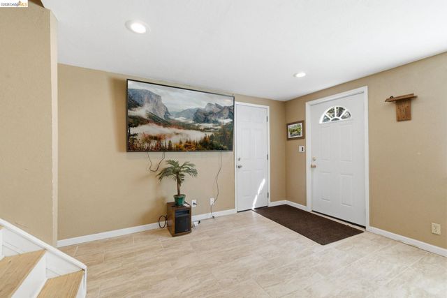 16398 Estralita Dr, Sonora, CA 95370