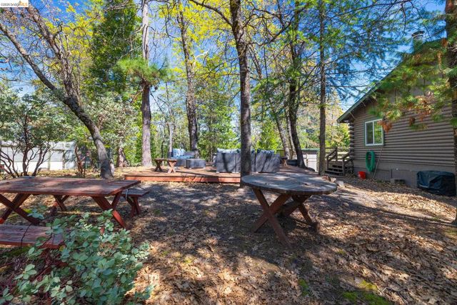 16398 Estralita Dr, Sonora, CA 95370