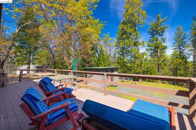 16398 Estralita Dr, Sonora, CA 95370