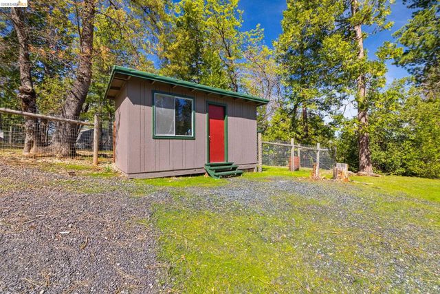 16398 Estralita Dr, Sonora, CA 95370