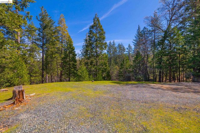 16398 Estralita Dr, Sonora, CA 95370