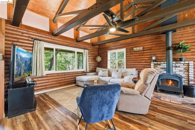 16398 Estralita Dr, Sonora, CA 95370