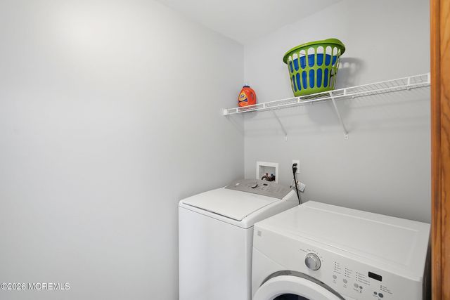 92 Birch Street, Beachwood, NJ 08722