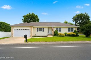 92 Birch Street, Beachwood, NJ 08722