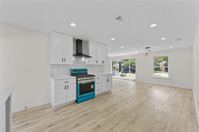 1710 patricia, Garland, TX 75042