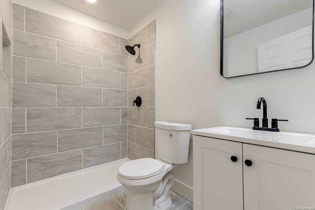 1002 Fulton, San Antonio, TX 78201