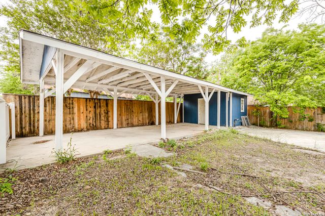 1002 Fulton, San Antonio, TX 78201