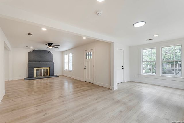 1002 Fulton, San Antonio, TX 78201