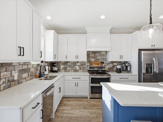 825 Holbrook Road, Springtown, TX 76082