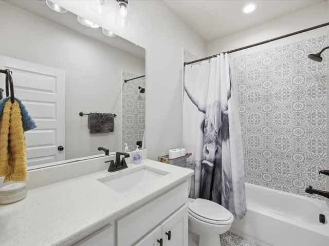 825 Holbrook Road, Springtown, TX 76082