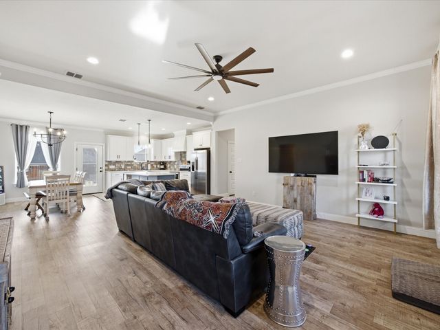 825 Holbrook Road, Springtown, TX 76082