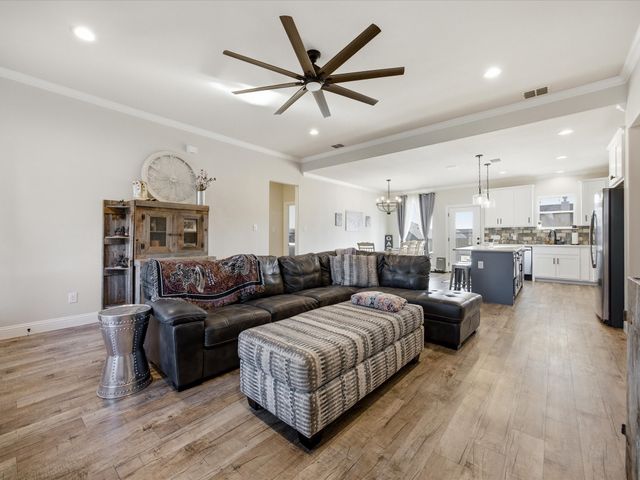 825 Holbrook Road, Springtown, TX 76082