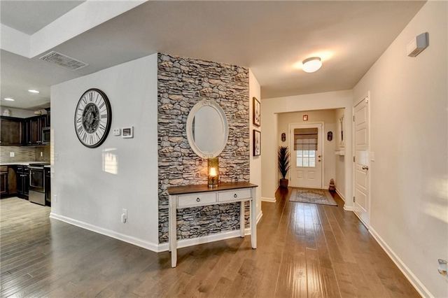 129 Meadow Brook Lane, Commerce, GA 30530