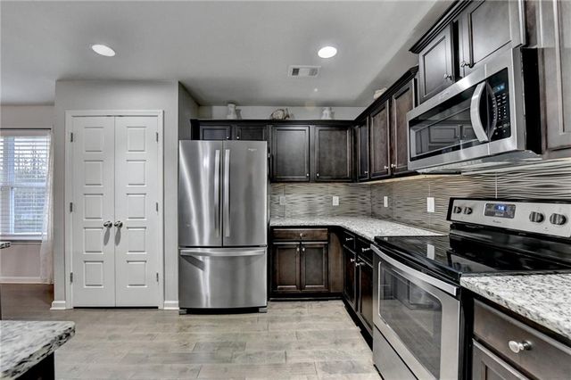 129 Meadow Brook Lane, Commerce, GA 30530