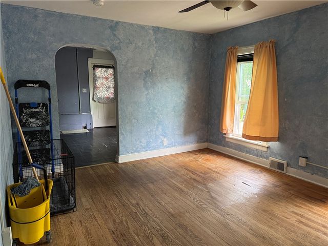 17 Howard Avenue, Binghamton, NY 13904