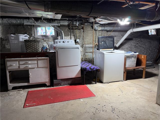 17 Howard Avenue, Binghamton, NY 13904