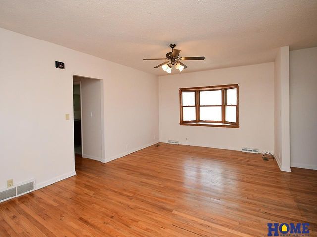 14231 Highway 6, Waverly, NE 68462