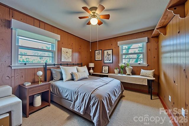 8 Summit Drive, Arden, NC 28704