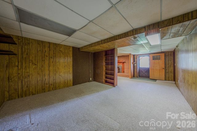 8 Summit Drive, Arden, NC 28704