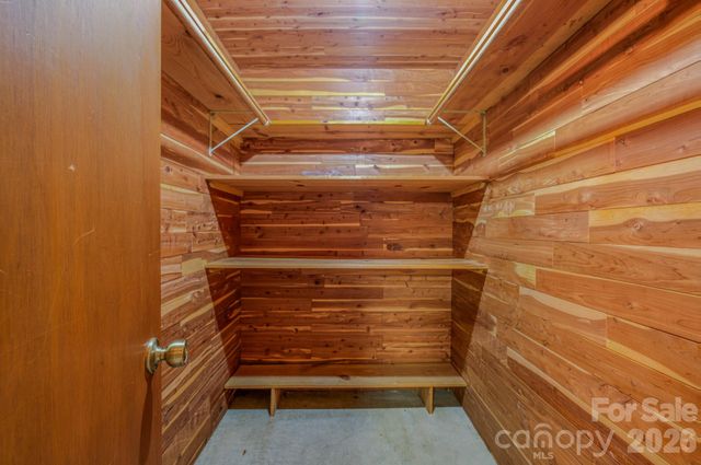 8 Summit Drive, Arden, NC 28704