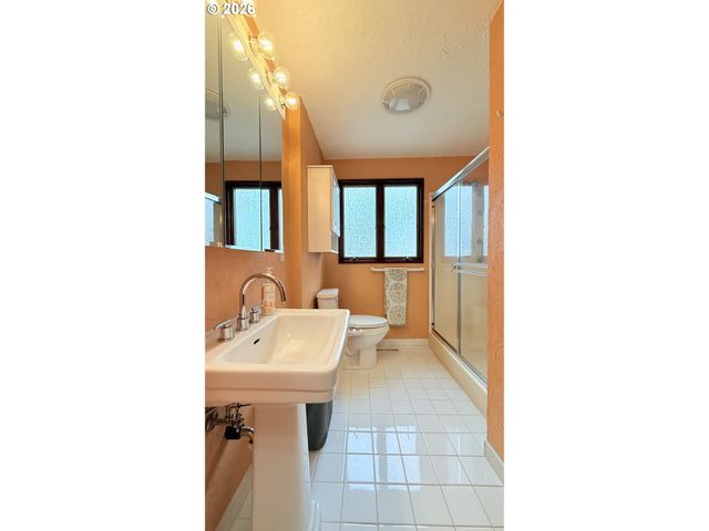 6175 Sw ALICE Ln, Beaverton, OR 97008